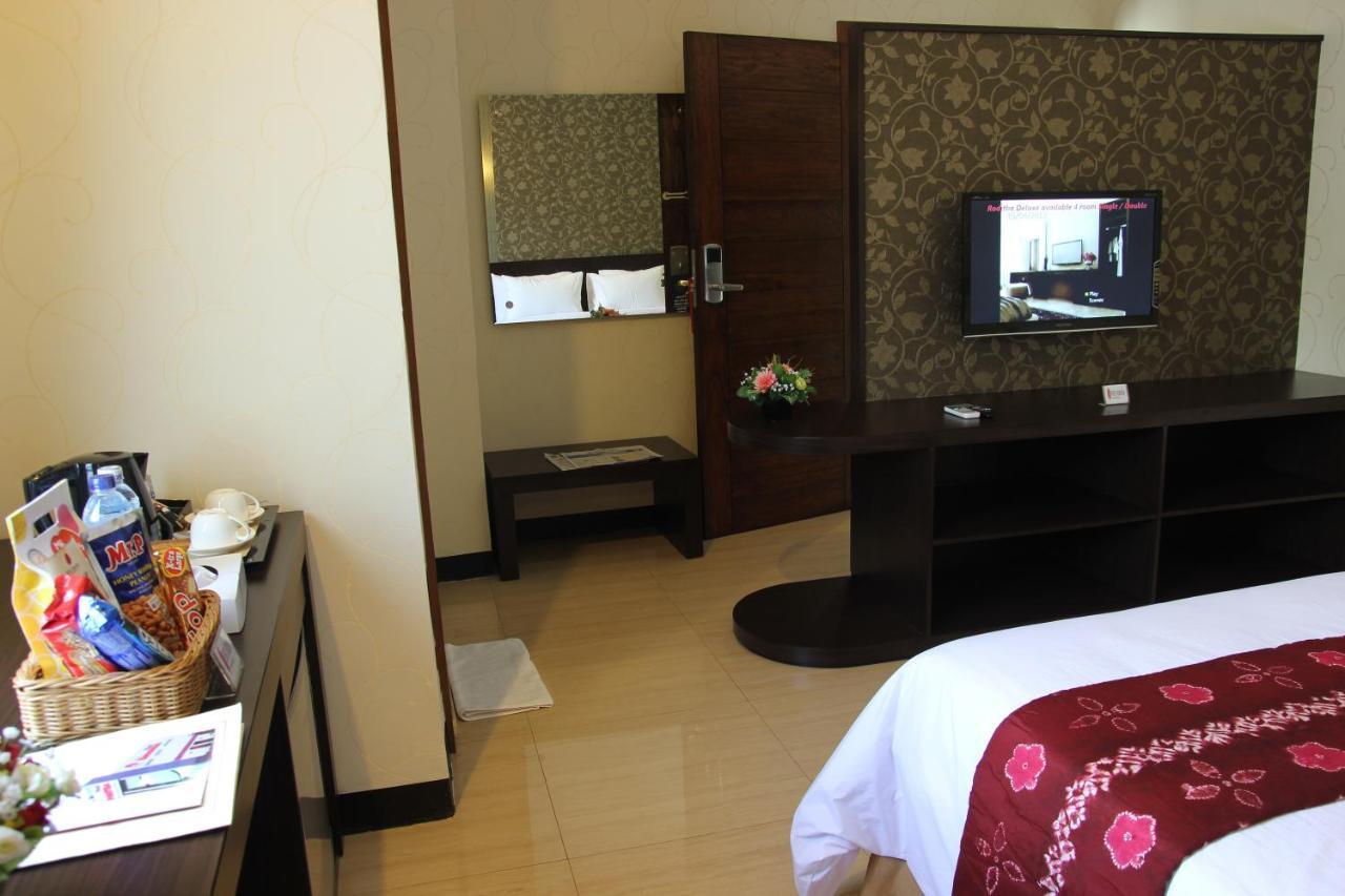 Hotel Roditha Banjarbaru Banjarmasin  Exterior foto